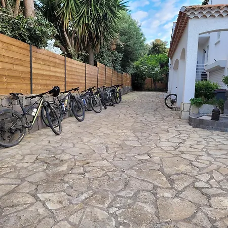 Rasoa Frühstückspension Agde