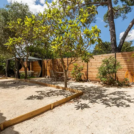 Rasoa Frühstückspension 4*