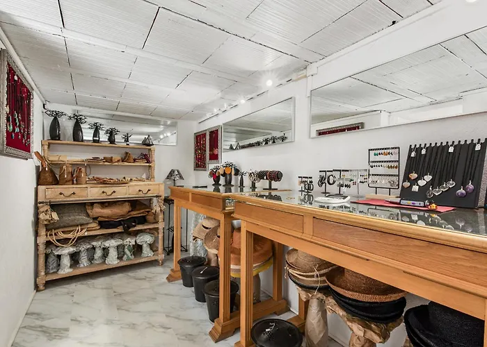 Rasoa Отель типа 