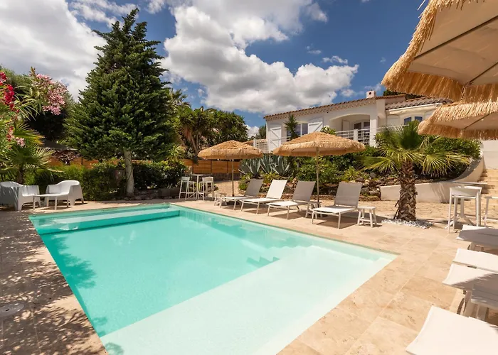 Rasoa Bed & Breakfast 4*